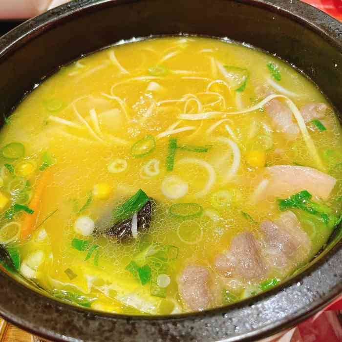 打工人的悲哀呀,被一碗米线妥妥就治愈了 「妈妈过桥米线」「金汤