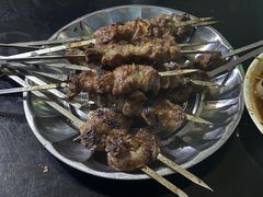 馕坑烤肉-烤肉小伙烤肉店