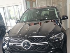 -天津波士信达奔驰4S店(卫津南路店)