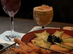 -FOUR PLAY BAR