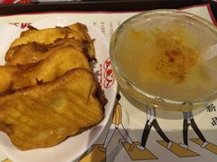 桃胶银耳炖雪梨-五条人糖水铺(光谷世界城店)