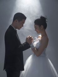 -雨墨婚纱摄影工作室