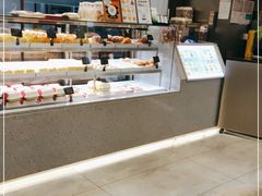 面包甜点陈列柜-君之狮子山·轻糖烘焙(松江印象城店)