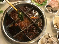 -朱氏胖子烂火锅(洪崖洞店)