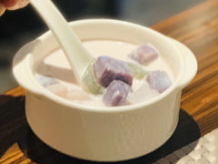 -BLU 全日制餐厅(上海安曼纳卓悦酒店)