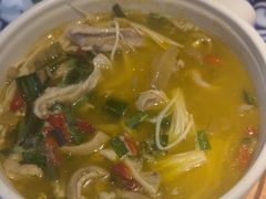 -卢大鲜鱼头捞饭(美利广场店)