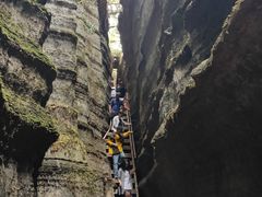 -梭布垭石林景区