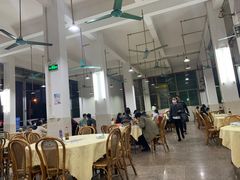 大堂-标记美食新鲜猪杂(兴南大道店)