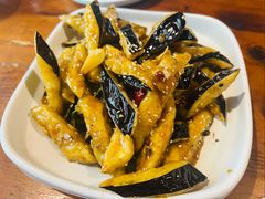 -德彪酒馆围炉串串