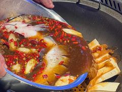 -木火铁锅炖鱼村(西落凤街店)