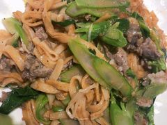 招牌湿炒牛河-潮泰牛肉火锅 · 创于1992年(车公庙店)