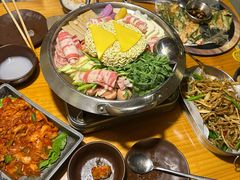 -恩你小木屋·韩式料理(假日广场店)