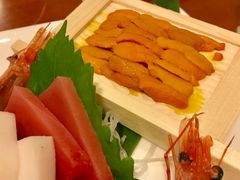 刺身种各二片时令-牛玄庵日式寿喜烧·料理店(新源里店)