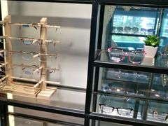 -Trend1881视光·蔡司视觉(领展广场店)