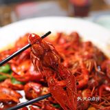 回味甘甜，夏天就是要吃冰镇小龙虾！