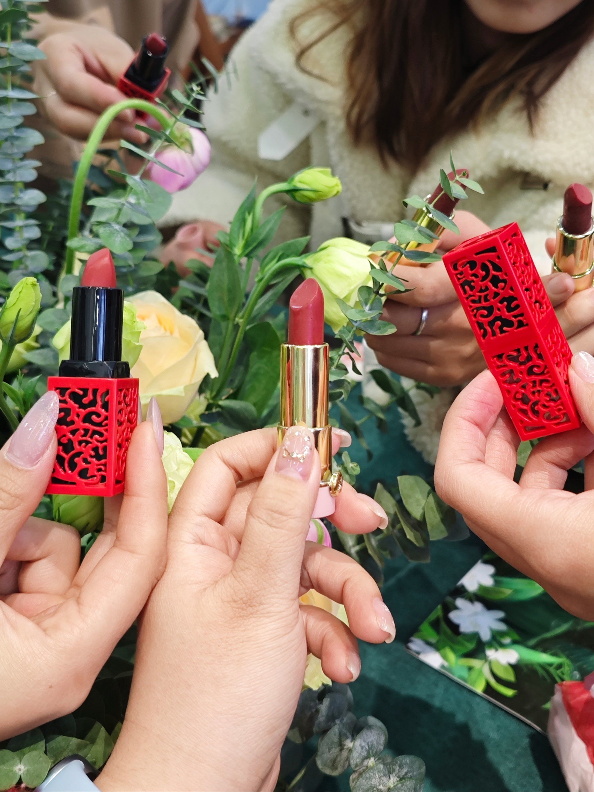 香喷喷的精油口红diy