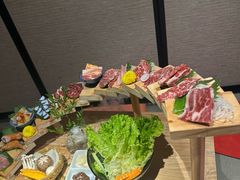 -山川小町·极番烧肉(新地假日广场店)