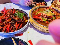 -红盔侠小龙虾(海宁银泰店)
