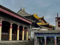 -塔尔寺游客服务中心