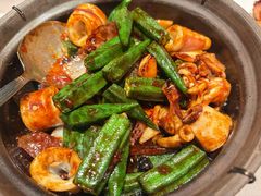 砂锅豉香秋葵啫鱿鱼筒-小炳胜(卓悦中心店)
