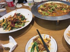 -俭寨大盘鸡·手抓肉·烧烤新疆菜(乌苏路店)