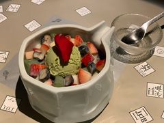 -穹六人间 people 6(岳阳路店)