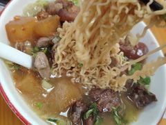 -明姨仔潮汕美食·碳炉猪脚·汕尾牛腩饭·起片鸡煲(起义路店)