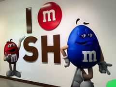 -m豆巧克力世界(上海世茂广场店)