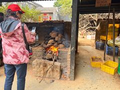 -御霞苑泥烩鸡休闲农庄