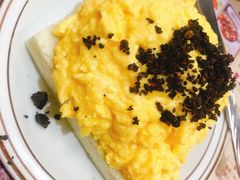 黑松露炒蛋多士-華人 華星冰室(氹仔 店)