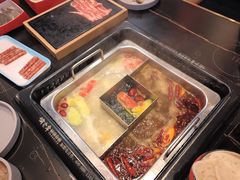 -渝水岸·鲜货火锅(新村7店)