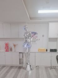 -米娜护肤造型