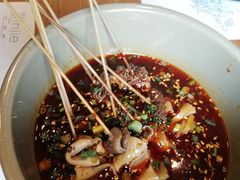 -临界音乐酒馆·小龙虾·江湖菜(华熙LIVE·鱼洞店)