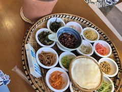 -包整·丝娃娃(一览甲秀楼风景店)