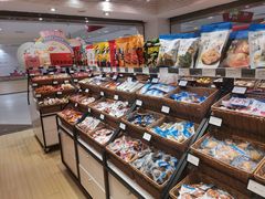 -来伊份1038(新村路三店)