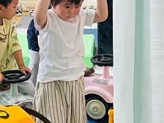 -MuaKids Garden