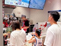 -DQ·蛋糕·冰淇淋(大宁国际商业广场店)