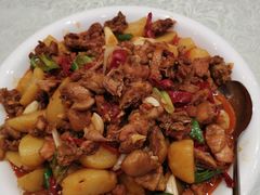 新疆大盘鸡-巴扎美食·新疆菜·西域歌舞表演餐厅(新疆大厦店)
