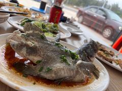 -红月湾海鲜饭店•沙滩海景(双月湾店)