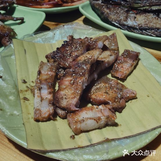 岩嘎傣味烧烤