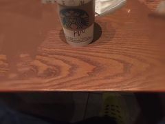 -星巴克(北京西站5号候车室)
