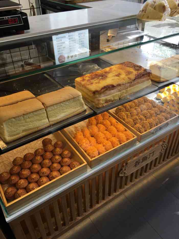 谷斯汀老香港手工蛋糕(国顺东路202号)-"都说甜点容易让人开心,家附近