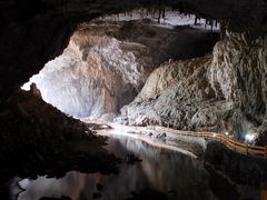 -巴马洞天福地景区