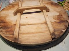 -鱼窝棚柴火铁锅炖(富山屯店)