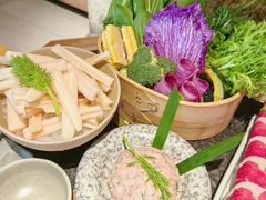 -三出山火锅(南京万象天地店)