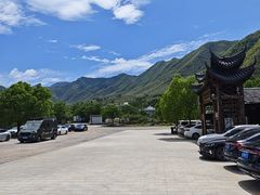 -安吉龙王山峡谷漂流