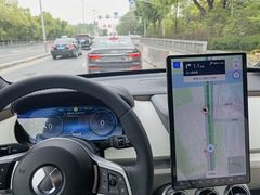 -上海星瀚奔驰4S店(红柳路店)