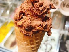-VENCHI 闻绮(上海佛罗伦萨小镇店)