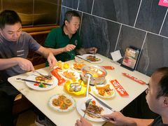 -吉布鲁牛排海鲜自助(假日国际店)