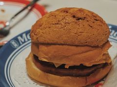 广州首创Big Men菠萝包-敏华冰厅(天河城店)